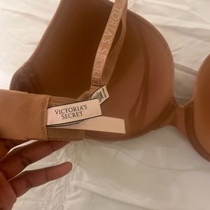victoria’s secret push-up bra